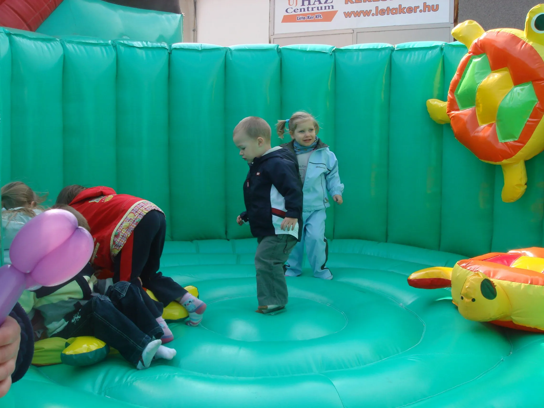 Mosolyország – galéria kép